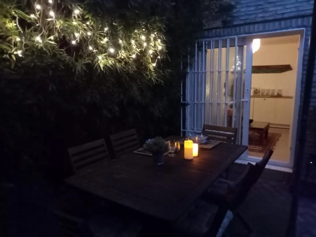 Dormir Entre Limones, Casa De Invitados En Vivienda Familiar Dos Hermanas